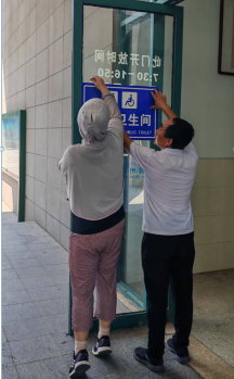 为做好各项活动顺利进行，后勤管理处工作人员积极做好服务保障工作